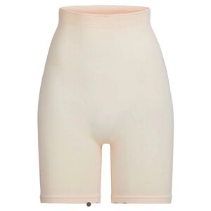 Skims Sculpting Short Above The Knee Sand Size 2X/3X Shapewear Smoothing